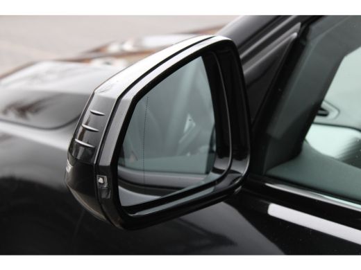 BMW 1 Serie 120 M Sport Automaat / Sportstoelen / Achteruitrijcamera ActivLease financial lease