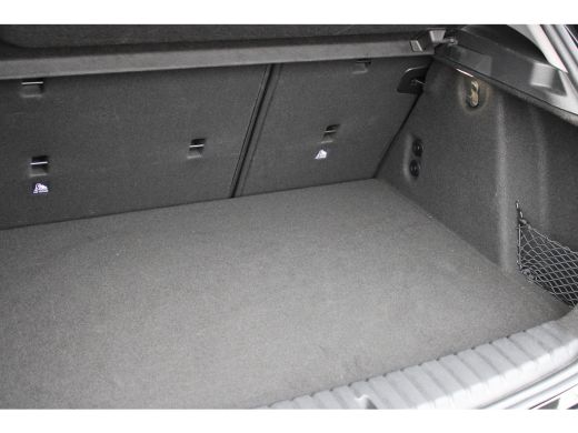 BMW 1 Serie 120 M Sport Automaat / Sportstoelen / Achteruitrijcamera ActivLease financial lease