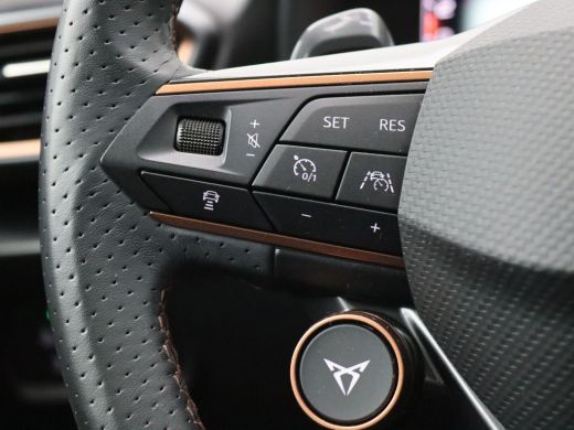 CUPRA Formentor 1.4 e-Hybrid VZ Performance 245PK DSG SOH 99%, Pano-Schuifdak, Trekhaak, Supersportstuur, Leder, ... ActivLease financial lease