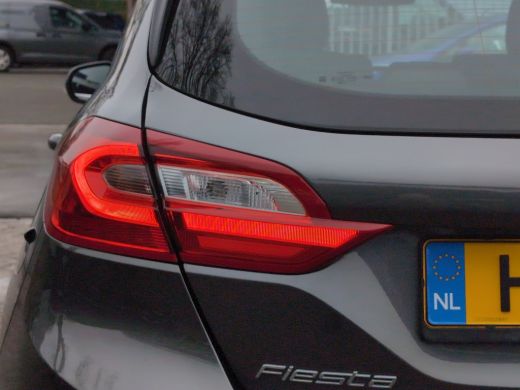 Ford Fiesta 1.0 Titanium | Cruise Control | Apple Carplay | Navigatie | Climate Control | PDC | Achteruitrijc... ActivLease financial lease
