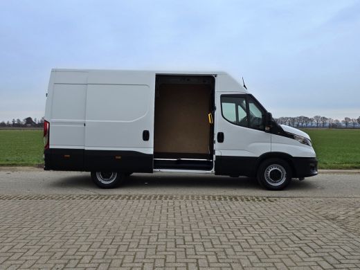 Iveco Daily 35S14V 2.3 352L H2 - 140 Pk - Euro 6 - Climate Control - Cruise Control ActivLease financial lease