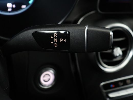 Mercedes-Benz C-Klasse 300e AMG | Panoramadak | 360 Camera | Stoelverwarming | Leder/Alcantara | Carplay | Sfeerverlicht... ActivLease financial lease