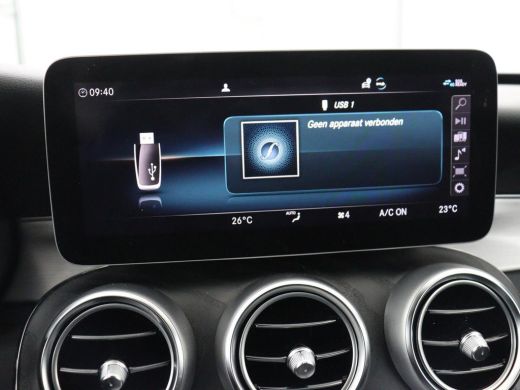 Mercedes-Benz C-Klasse 300e AMG | Panoramadak | 360 Camera | Stoelverwarming | Leder/Alcantara | Carplay | Sfeerverlicht... ActivLease financial lease