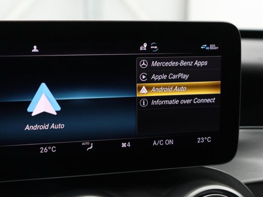 Mercedes-Benz C-Klasse 300e AMG | Panoramadak | 360 Camera | Stoelverwarming | Leder/Alcantara | Carplay | Sfeerverlicht... ActivLease financial lease