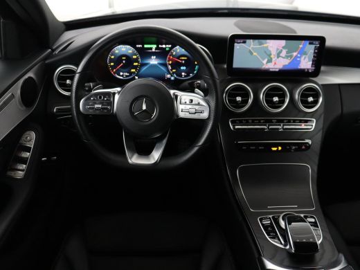 Mercedes-Benz C-Klasse 300e AMG | Panoramadak | 360 Camera | Stoelverwarming | Leder/Alcantara | Carplay | Sfeerverlicht... ActivLease financial lease
