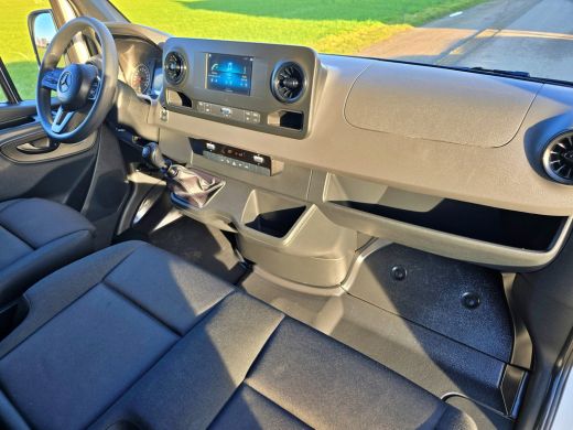Mercedes-Benz Sprinter 315 1.9 CDI L2 H2 RWD - 150 Pk - Euro 6 - ParkeerCamera - MBUX - Airco - Cruise Control ActivLease financial lease