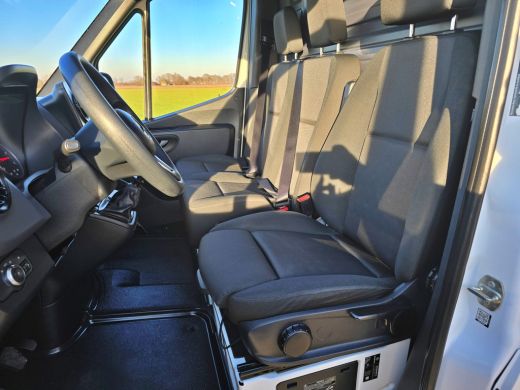 Mercedes-Benz Sprinter 315 1.9 CDI L2 H2 RWD - 150 Pk - Euro 6 - ParkeerCamera - MBUX - Airco - Cruise Control ActivLease financial lease