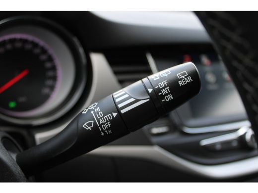 Opel Astra 1.2 Edition Nieuwe motor | PDC | LM Velgen | Camera ActivLease financial lease