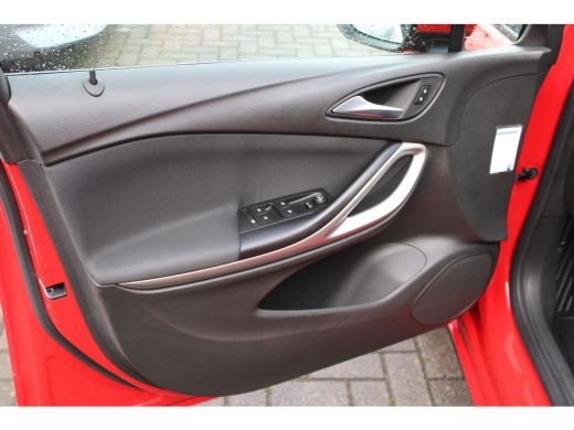 Opel Astra 1.2 Edition Nieuwe motor | PDC | LM Velgen | Camera ActivLease financial lease
