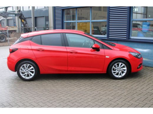 Opel Astra 1.2 Edition Nieuwe motor | PDC | LM Velgen | Camera ActivLease financial lease