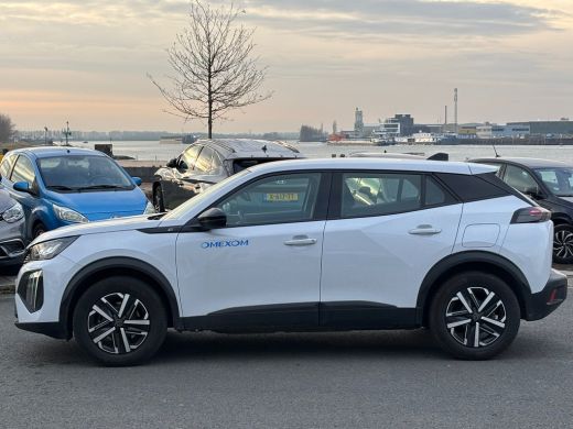 Peugeot e-2008 EV Active 54 kWh 54KWH! | Camera | All-Season banden | Navigatie | Carplay | Cruise | Climate | L... ActivLease financial lease