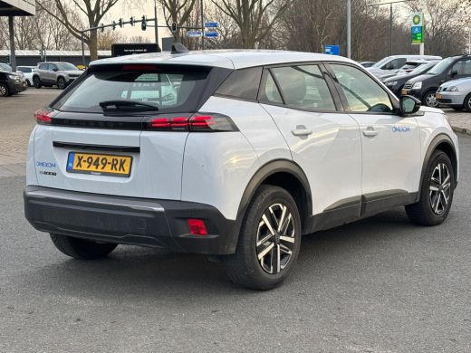 Peugeot e-2008 EV Active 54 kWh 54KWH! | Camera | All-Season banden | Navigatie | Carplay | Cruise | Climate | L... ActivLease financial lease