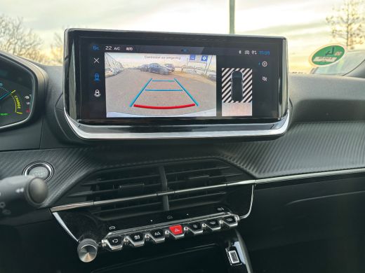 Peugeot e-2008 EV Active 54 kWh 54KWH! | Camera | All-Season banden | Navigatie | Carplay | Cruise | Climate | L... ActivLease financial lease