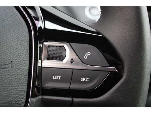 Peugeot e-2008 EV Allure 54 kWh | Automaat | Navigatie | Camera | Fase 3 laden | Nieuw model | Apple carplay | ActivLease financial lease