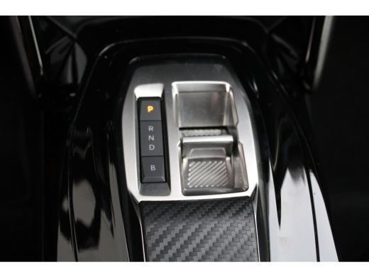 Peugeot e-2008 EV Allure 54 kWh | Automaat | Navigatie | Camera | Fase 3 laden | Nieuw model | Apple carplay | ActivLease financial lease