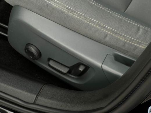 Polestar 2 Long Range Dual Motor Launch Edition 78kWh PANODAK | 19 INCH | CAMERA ActivLease financial lease