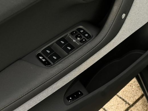 Polestar 2 Long Range Dual Motor Launch Edition 78kWh PANODAK | 19 INCH | CAMERA ActivLease financial lease