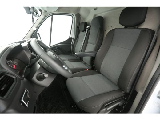 Renault Master 2.3 dCi L3H2 | Automaat | Airco | Cruise | Camera | 3 Zits | 2xSchuifdeur | Trekh. | Carplay | Pa... ActivLease financial lease