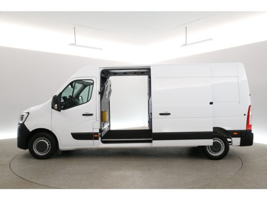 Renault Master 2.3 dCi L3H2 | Automaat | Airco | Cruise | Camera | 3 Zits | 2xSchuifdeur | Trekh. | Carplay | Pa... ActivLease financial lease