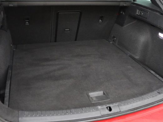 Seat Leon 1.5 TSI FR Launch Edition | Trekhaak | Adaptive cruise | Carplay | Navigatie | Sfeerverlichting |... ActivLease financial lease