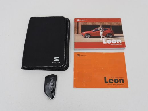 Seat Leon 1.5 TSI FR Launch Edition | Trekhaak | Adaptive cruise | Carplay | Navigatie | Sfeerverlichting |... ActivLease financial lease