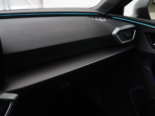 Seat Leon 1.5 TSI FR Launch Edition | Trekhaak | Adaptive cruise | Carplay | Navigatie | Sfeerverlichting |... ActivLease financial lease