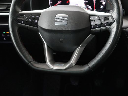 Seat Leon 1.5 TSI FR Launch Edition | Trekhaak | Adaptive cruise | Carplay | Navigatie | Sfeerverlichting |... ActivLease financial lease