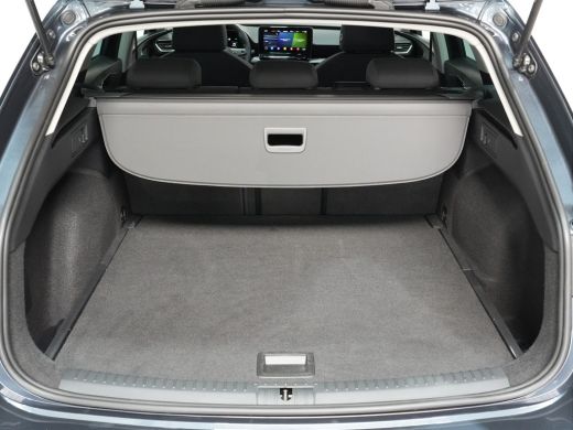 Seat Leon Sportstourer 1.5 eTSI 150pk DSG Style Business Intense Navigatie Camera Clima Acc ps, Joep klant ... ActivLease financial lease