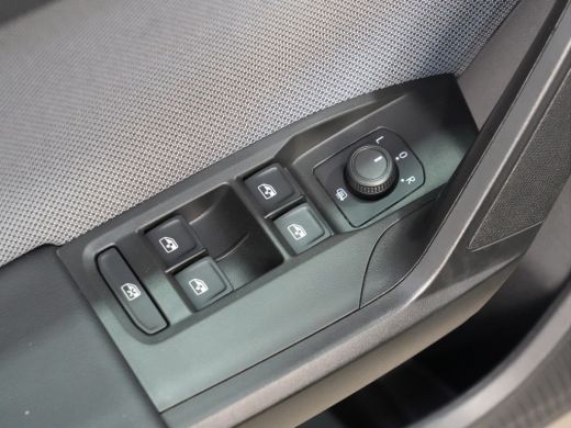 Seat Leon Sportstourer 1.5 eTSI 150pk DSG Style Business Intense Navigatie Camera Clima Acc ps, Joep klant ... ActivLease financial lease