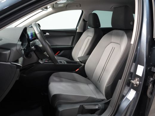 Seat Leon Sportstourer 1.5 eTSI 150pk DSG Style Business Intense Navigatie Camera Clima Acc ps, Joep klant ... ActivLease financial lease