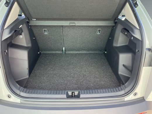 Skoda Elroq Limited 50 Edition | Trekhaak | Adaptive Cruise Control | Achteruitrijcamera | Draadloze Apple Ca... ActivLease financial lease