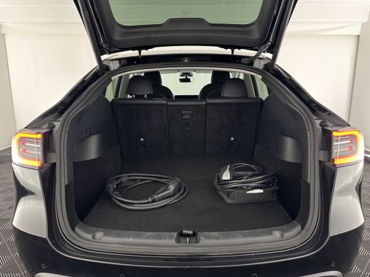 Tesla Model Y Long Range AWD 75 kWh Black-Line [ 3-Fase-11kW ] {SOH-82%} (INCL-BTW) Aut. *PANO | AUTO-PILOT | L... ActivLease financial lease