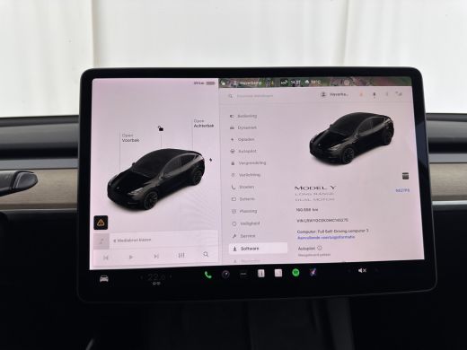 Tesla Model Y Long Range AWD 75 kWh Black-Line [ 3-Fase-11kW ] {SOH-82%} (INCL-BTW) Aut. *PANO | AUTO-PILOT | L... ActivLease financial lease