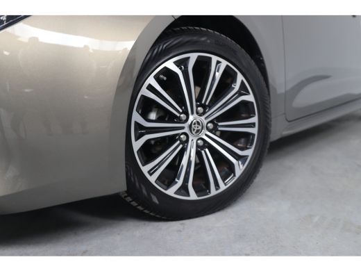 Toyota Corolla Touring Sports 1.8 Hybrid Business Plus | Trekhaak | Cruise Adaptieve | Navigatie | Climate control | Stoelverwa... ActivLease financial lease