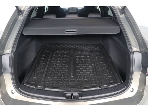 Toyota Corolla Touring Sports 1.8 Hybrid Business Plus | Trekhaak | Cruise Adaptieve | Navigatie | Climate control | Stoelverwa... ActivLease financial lease