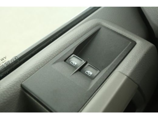 Volkswagen Crafter 2.0 TDI | Bakwagen | Laadklep | Zijdeur | Laadbak | Airco | 3 Zits | Carplay | Navi ActivLease financial lease