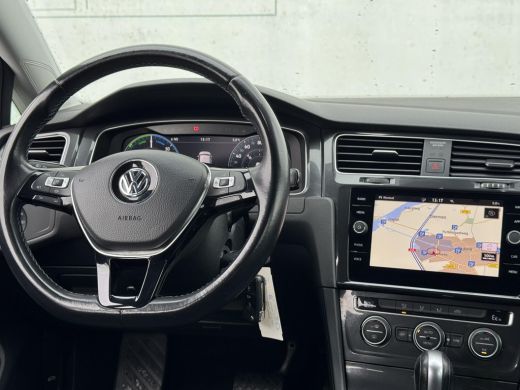 Volkswagen e-Golf E-DITION NL-AUTO | DIGI DASH | NAVI | CAMERA ActivLease financial lease