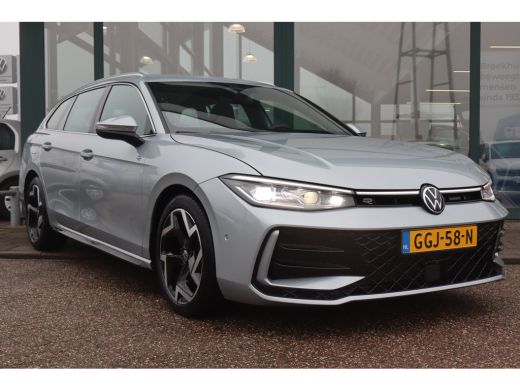 Volkswagen Passat Variant 1.5 eTSI R-Line Business | Achteruitrijcamera | Hill hold functie | Keyless entry ActivLease financial lease