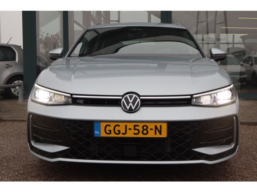 Volkswagen Passat Variant 1.5 eTSI R-Line Business | Achteruitrijcamera | Hill hold functie | Keyless entry ActivLease financial lease