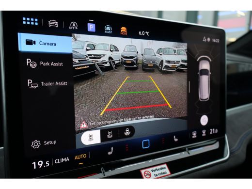 Volkswagen Passat Variant 1.5 eTSI R-Line Business | Achteruitrijcamera | Hill hold functie | Keyless entry ActivLease financial lease