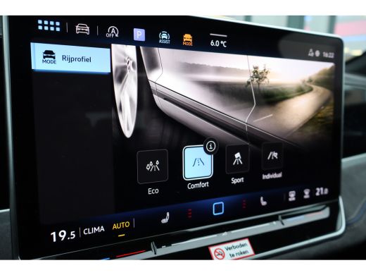 Volkswagen Passat Variant 1.5 eTSI R-Line Business | Achteruitrijcamera | Hill hold functie | Keyless entry ActivLease financial lease