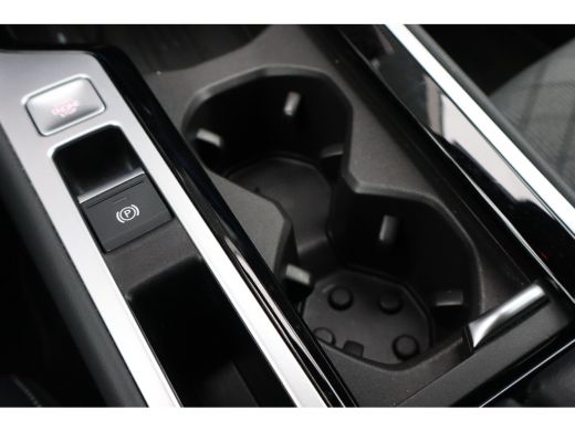 Volkswagen Passat Variant 1.5 eTSI R-Line Business | Achteruitrijcamera | Hill hold functie | Keyless entry ActivLease financial lease