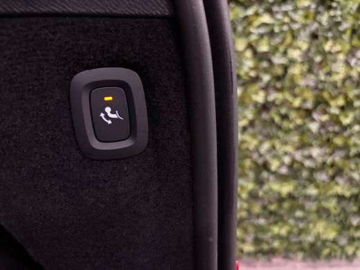 Volvo  XC90 T8 AWD Recharge Ultra Dark | Trekhaak | Head-Up Display | Harman Kardon | 455pk | Adaptieve Cruis... ActivLease financial lease