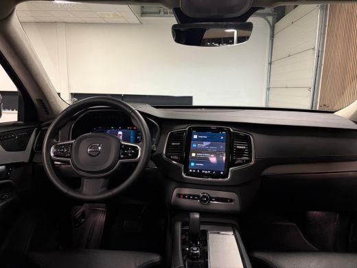 Volvo  XC90 T8 AWD Recharge Ultra Dark | Trekhaak | Head-Up Display | Harman Kardon | 455pk | Adaptieve Cruis... ActivLease financial lease