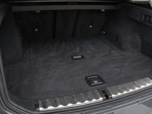 BMW 3 Serie 318i Business Edition | Trekhaak | Sportstoelen | Half leder | Adaptief LED | Carplay | Navigatie... ActivLease financial lease