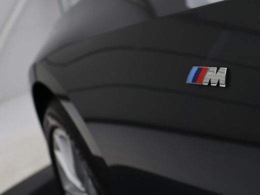 BMW 3 Serie 318i Business Edition | Trekhaak | Sportstoelen | Half leder | Adaptief LED | Carplay | Navigatie... ActivLease financial lease