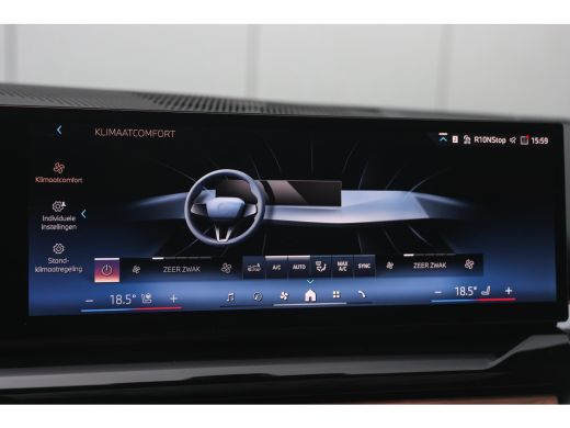 BMW 5 Serie Touring 530e M Sport Automaat / Panoramadak / Trekhaak / Stoelventilatie / M Sportonderstel / Com... ActivLease financial lease