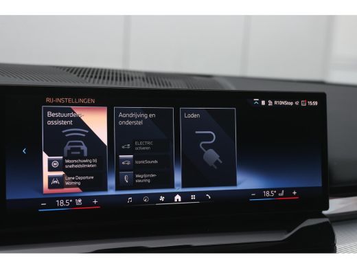 BMW 5 Serie Touring 530e M Sport Automaat / Panoramadak / Trekhaak / Stoelventilatie / M Sportonderstel / Com... ActivLease financial lease