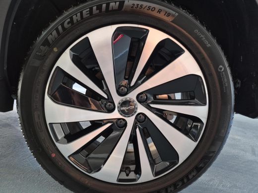 BYD SEAL U 1.5 DM-i FWD Boost | Plug-In Hybrid | Stoelverwarming | Panoramisch Schuifdak | 360&deg; Camera | ActivLease financial lease