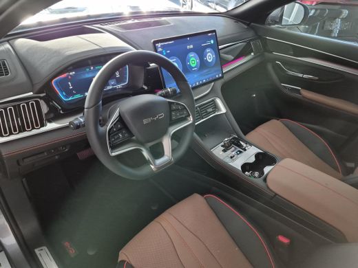 BYD SEAL U 1.5 DM-i FWD Boost | Plug-In Hybrid | Stoelverwarming | Panoramisch Schuifdak | 360&deg; Camera | ActivLease financial lease